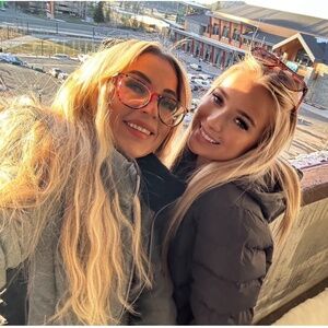 Meet your Posher, Baylee